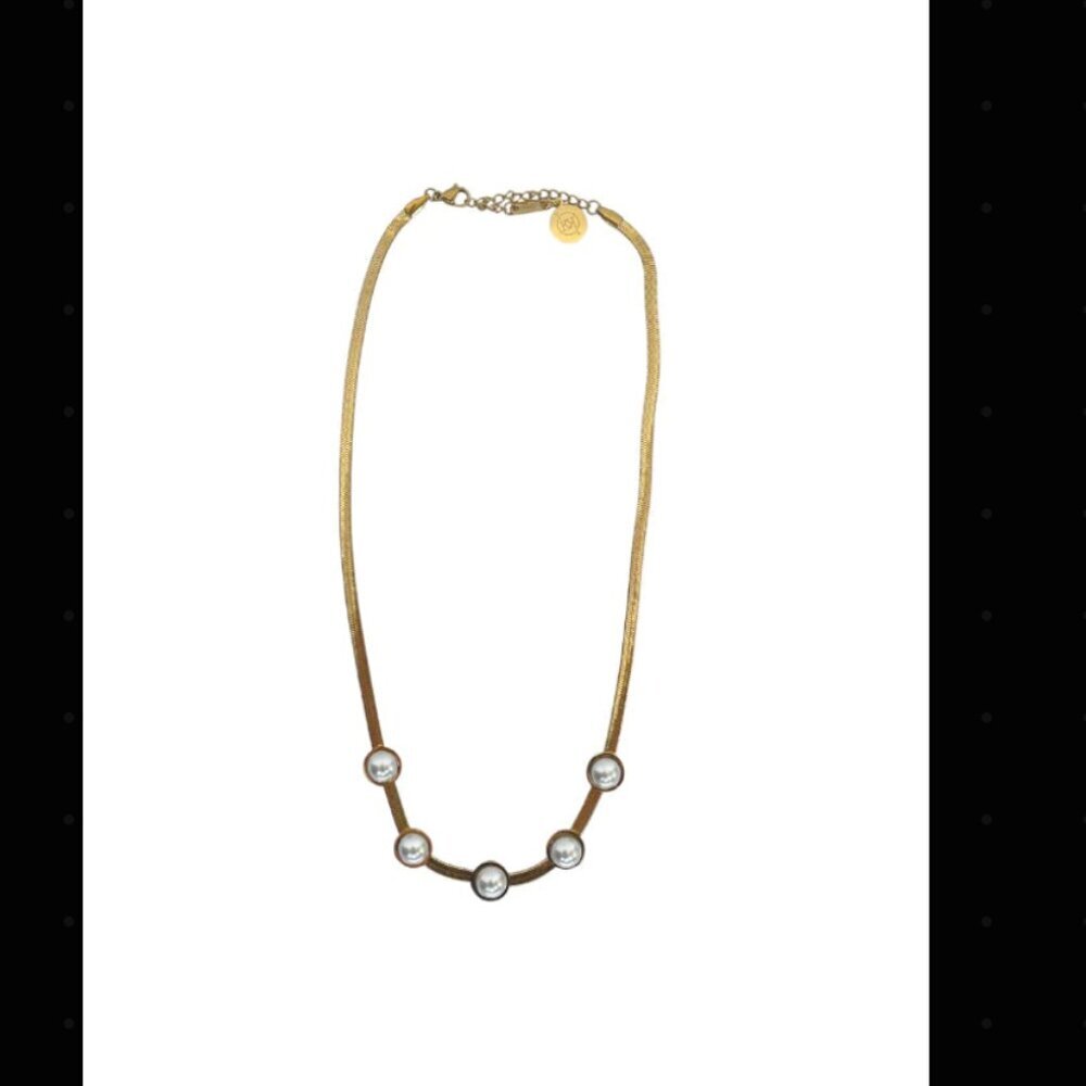 Zada Necklace
